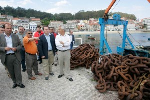 visita do representante de Portos de Galicia ao peirao de Raxó